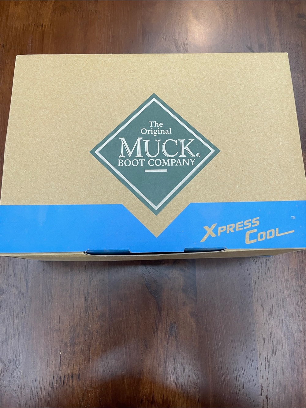 Woman's slip ons muck boot company
